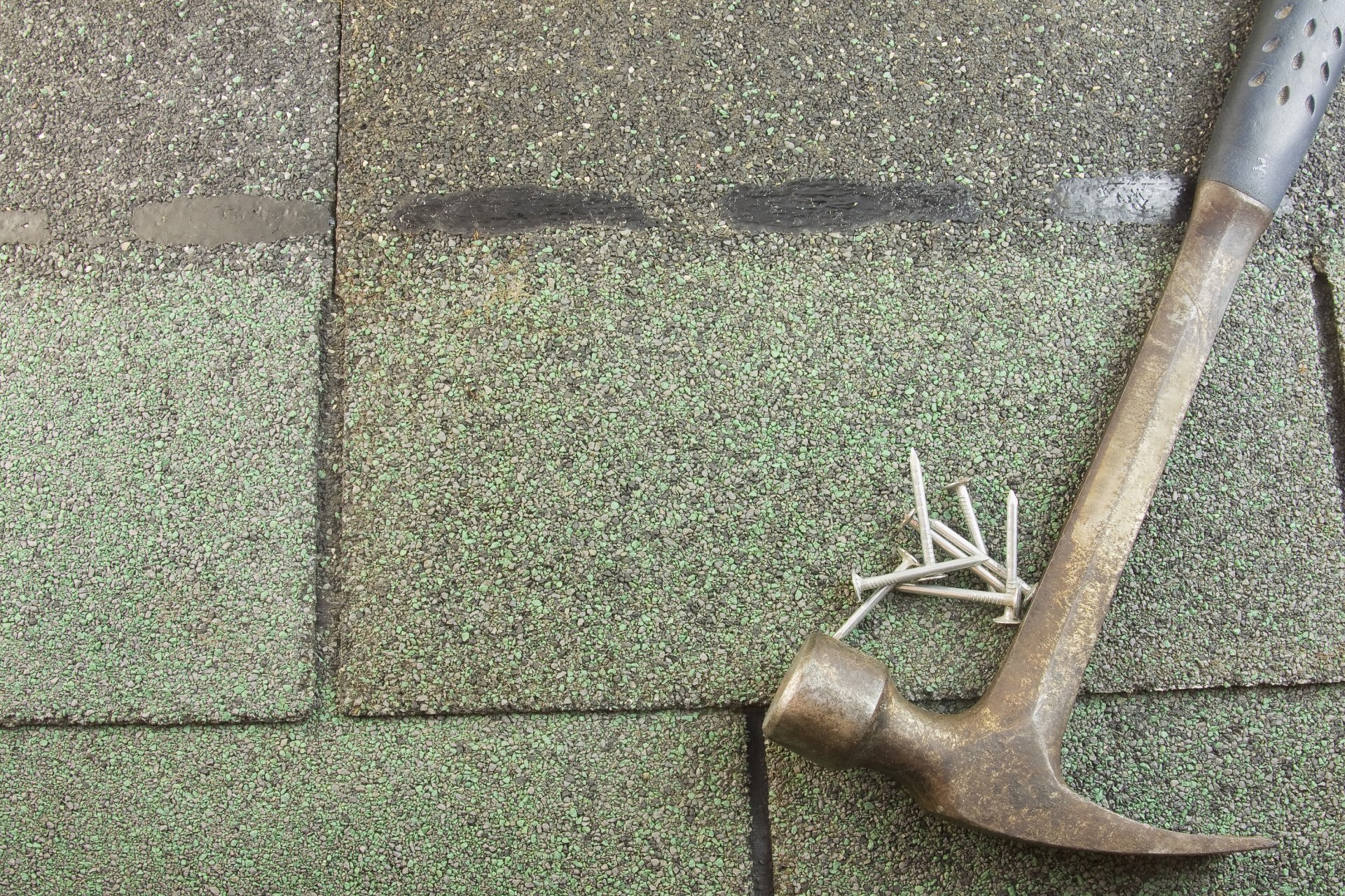 5 Big Benefits of Asphalt Roofing You Need to Know