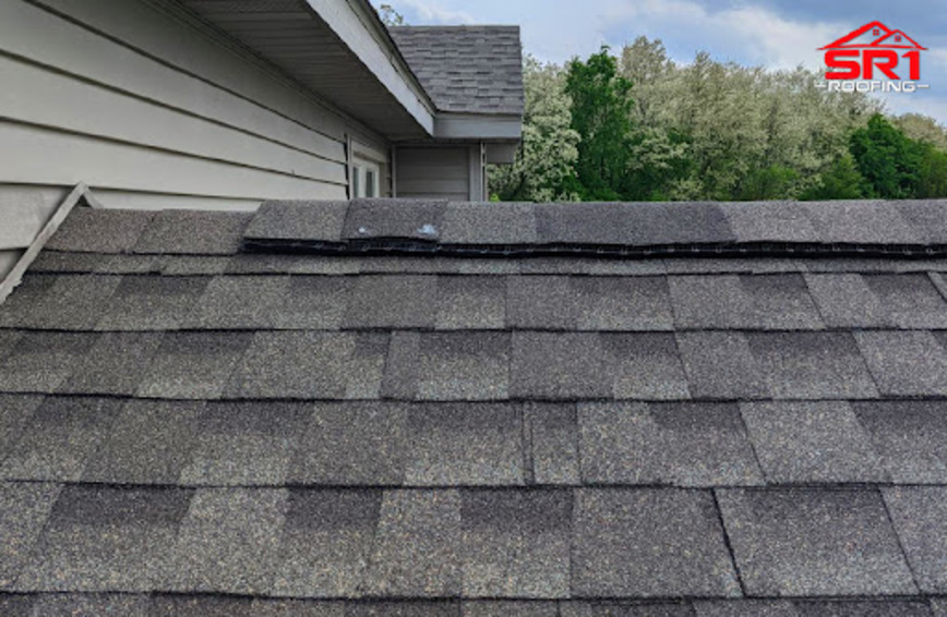 What Are The Pros And Cons Of Shingle Roof Installation