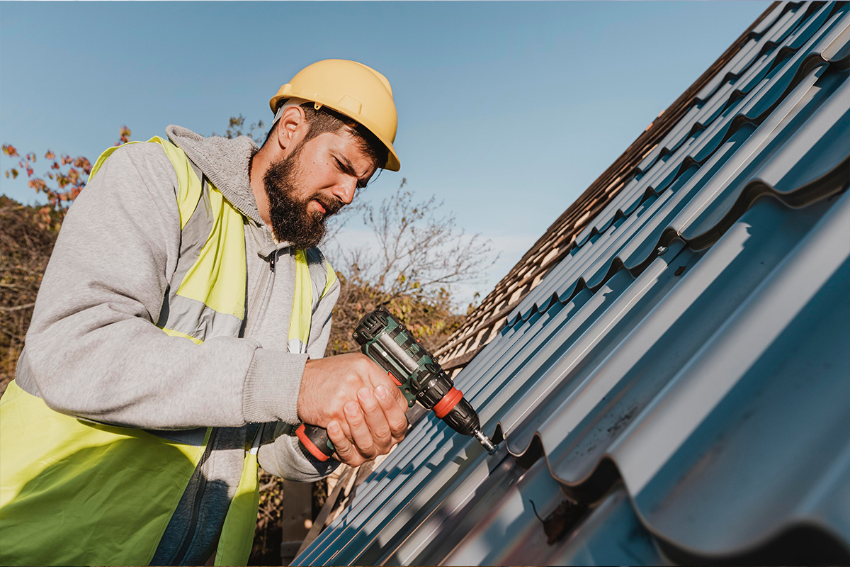 What to Expect During a Roofing Project